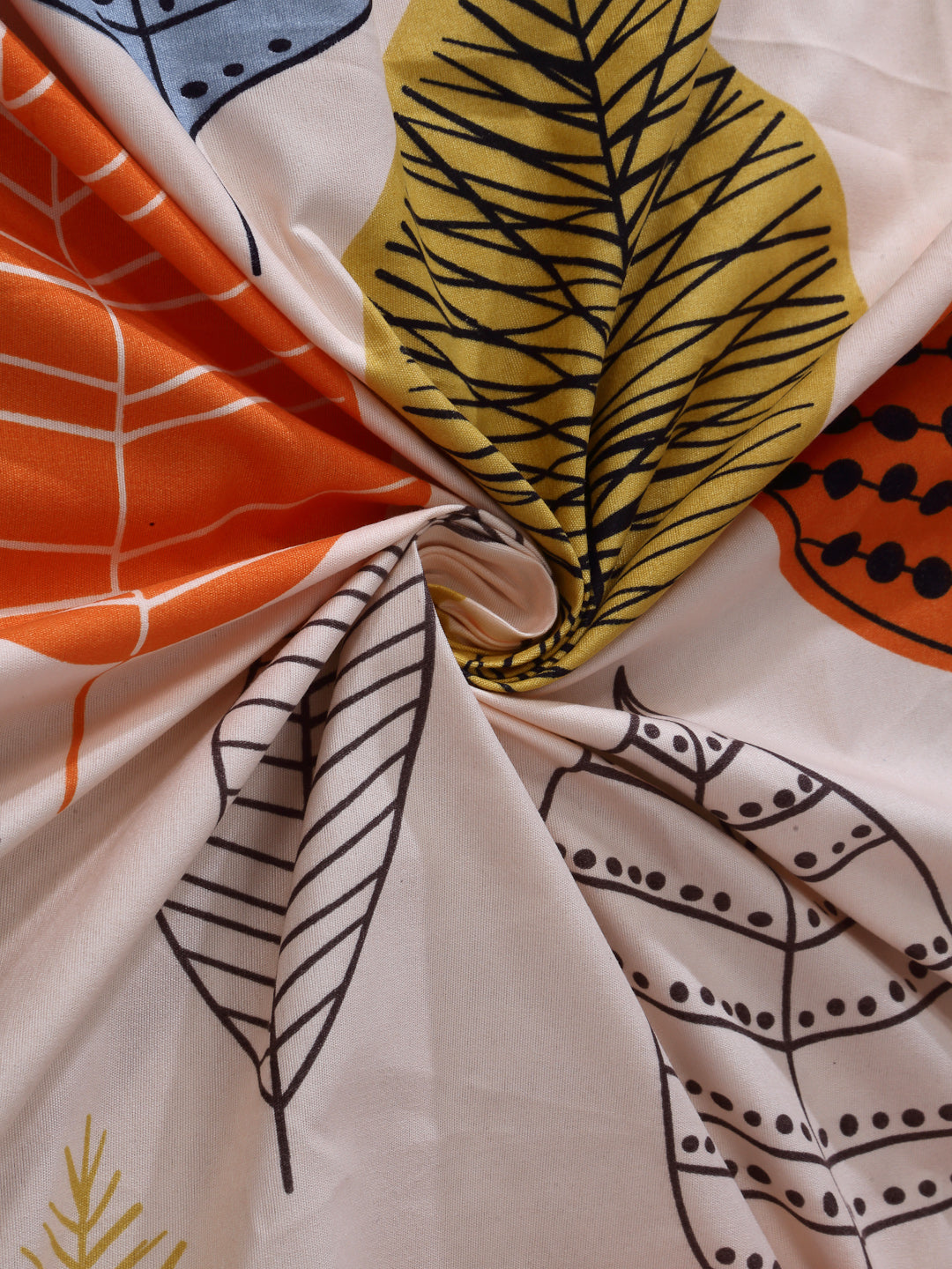 Arrabi Peach Leaf TC Cotton Blend King Size Bedsheet with 2 Pillow Covers (250 x 215 cm)