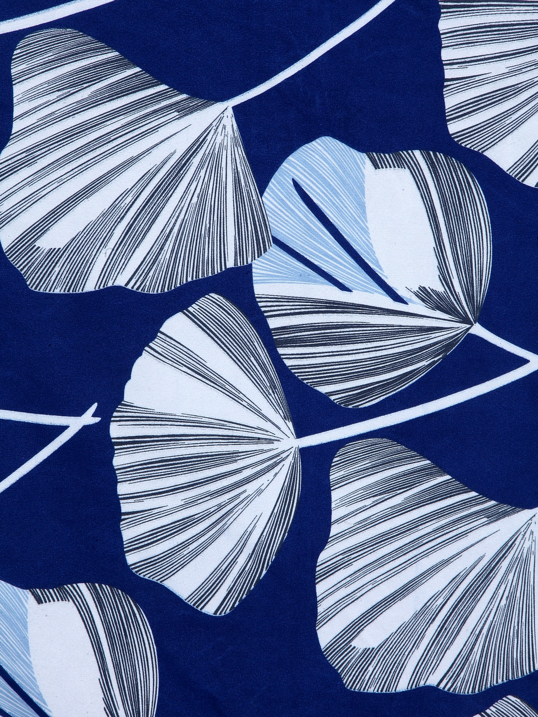 Arrabi Blue Floral TC Cotton Blend Double Size Bedsheet with 2 Pillow Covers (250 X 220 Cm)