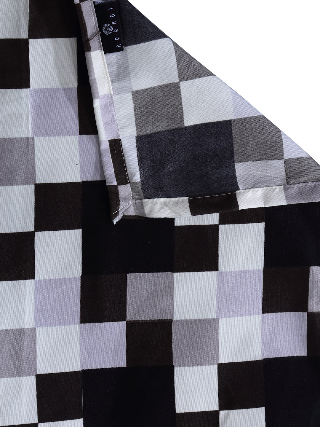 Arrabi Black Graphic TC Cotton Blend King Size Bedsheet with 2 Pillow Covers (250 X 215 cm)