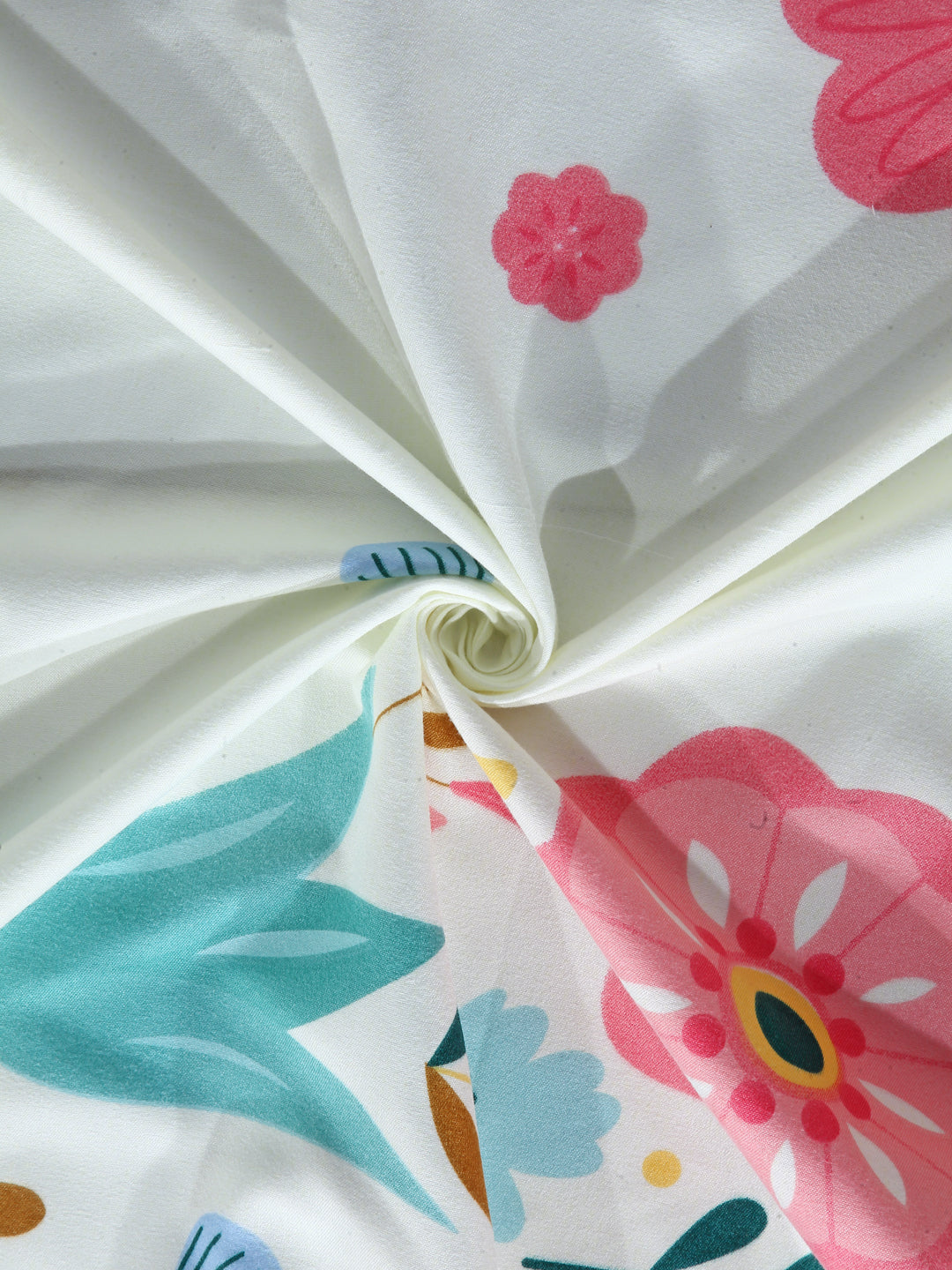 Arrabi Multi Floral TC Cotton Blend Double Size Bedsheet with 2 Pillow Covers (250 X 220 Cm)