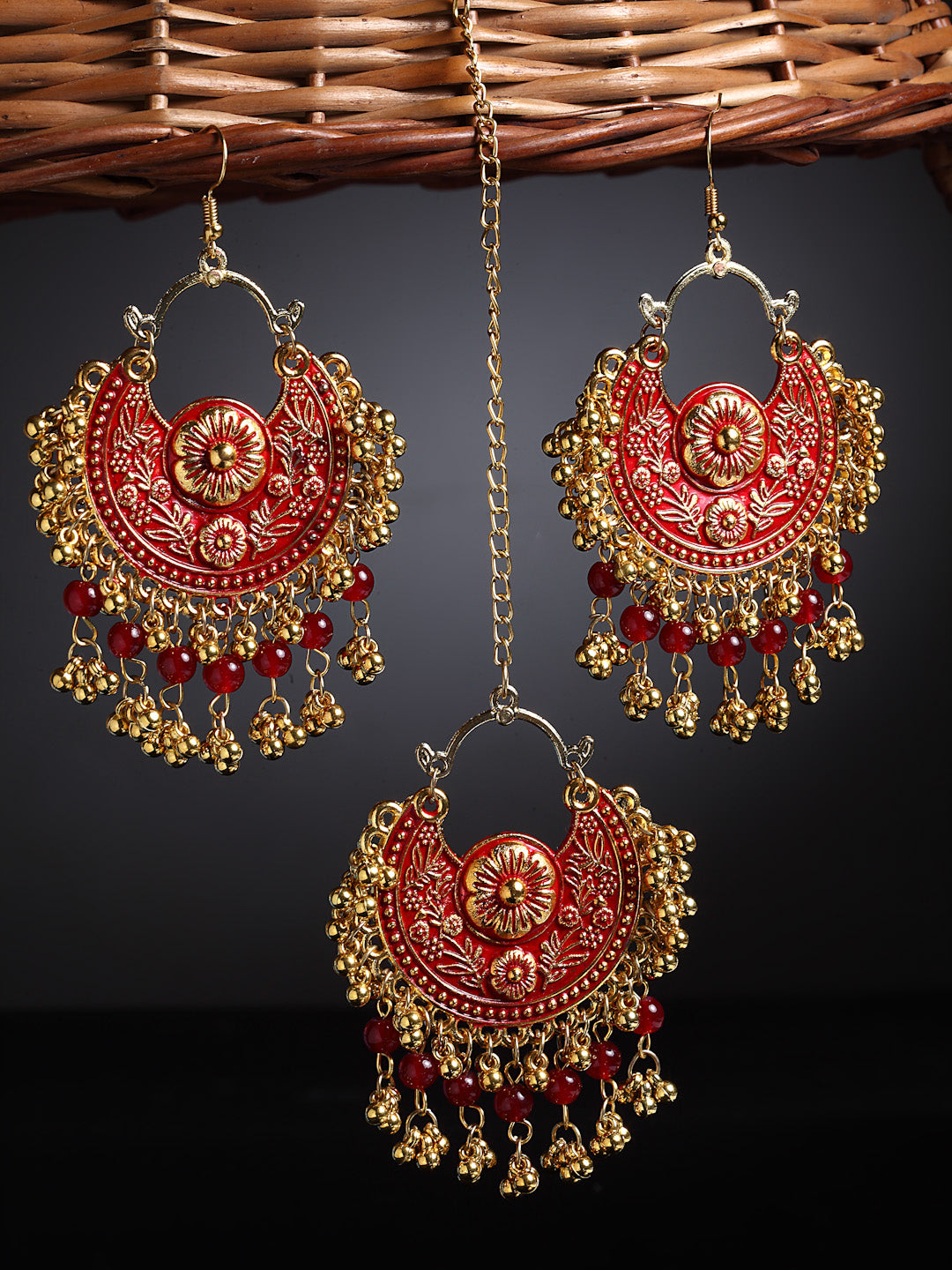 Arrabi Red Oxidised Kundan Studded Maang Tika & Earrings Set (17 cm)
