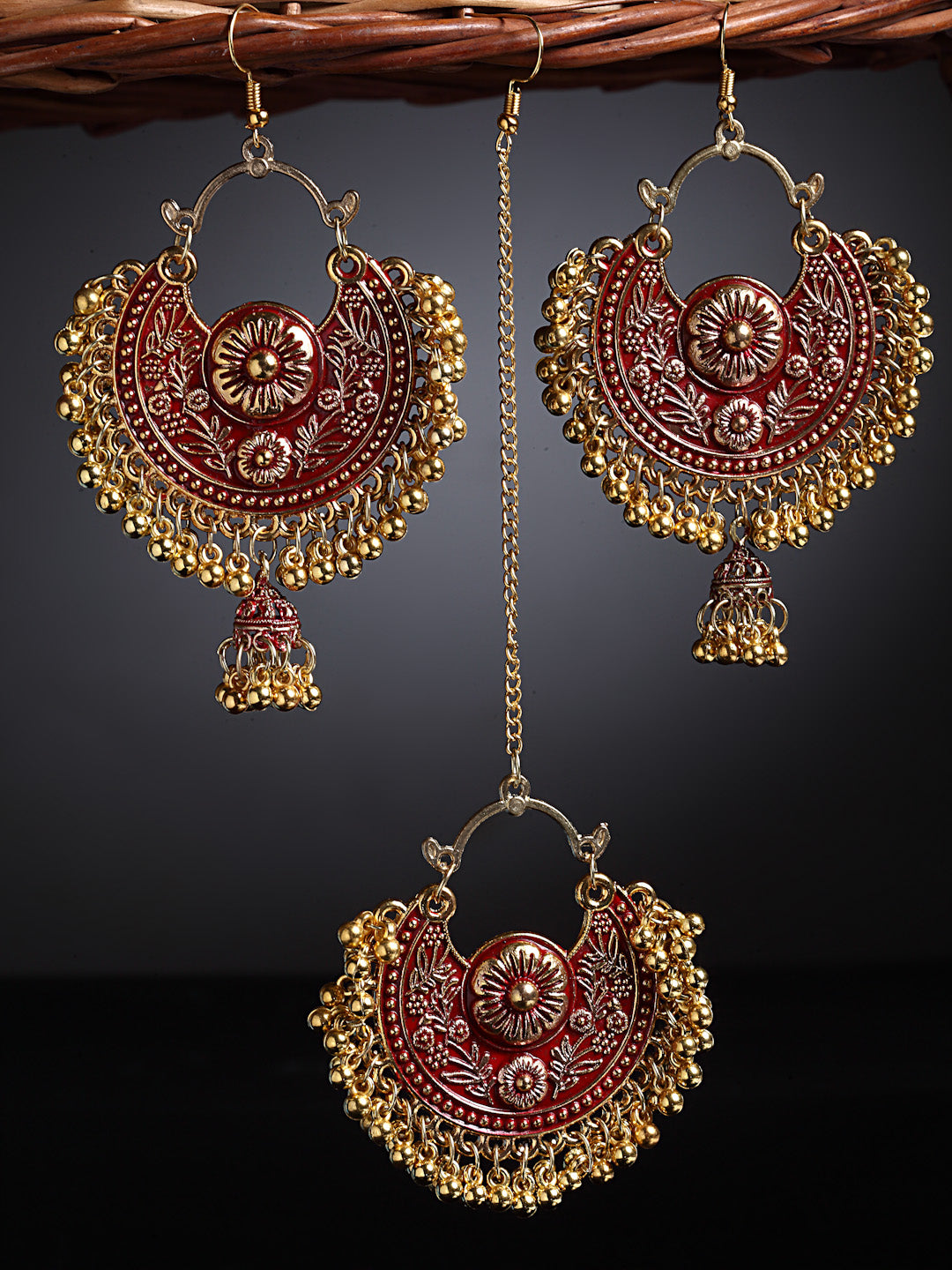 Arrabi Multi Oxidised Kundan Studded Maang Tika & Earrings Set (17 cm)