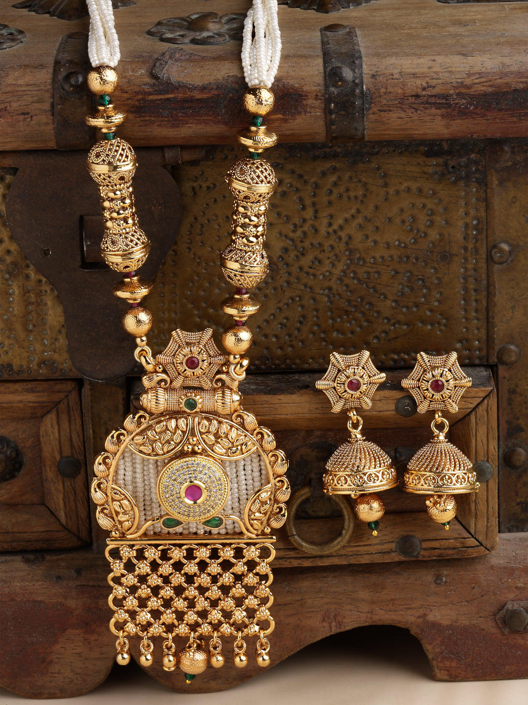 Arrabi Gold Handcrafted Jewellery Set with 2 Earrings (56 cm)
